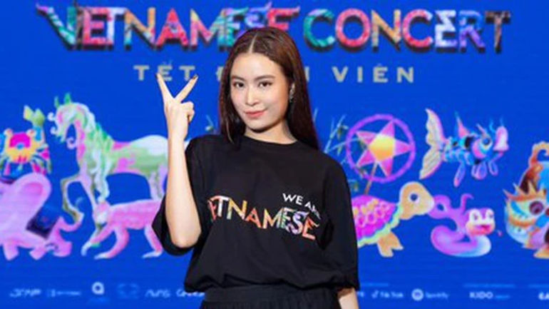 Câu trả lời phỏng vấn gây sốt và sự 'nhạy cảm thu hút' của Hoàng Thùy Linh