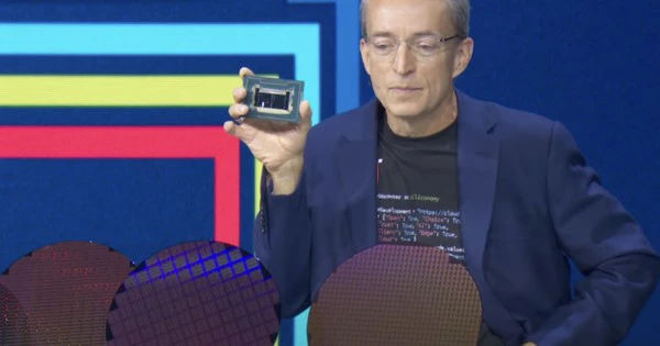 Sierra Forest Xeon: CPU mới của Intel gấp đôi số lõi, mở ra một cánh cửa mới cho hiệu suất