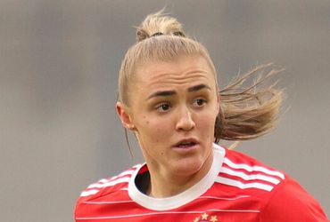 Game Changer: Georgia Stanway Commits to Bayern Munich Until 2026, Securing a Bold Future