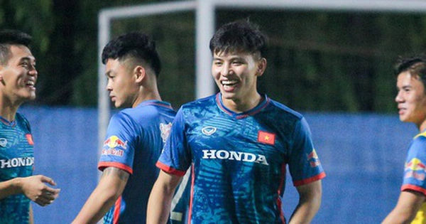 Hậu vệ Thanh Bình tiết lộ bất ngờ về cuộc đối đầu đầy kịch tính với ngôi sao Son Heung-min