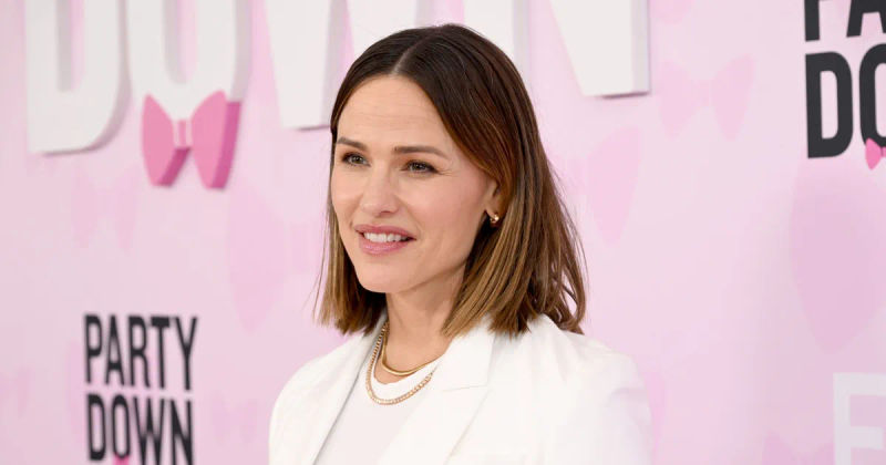 Discover the Game-Changing Hair Spray Jennifer Garner Swears By for Thinning Hair