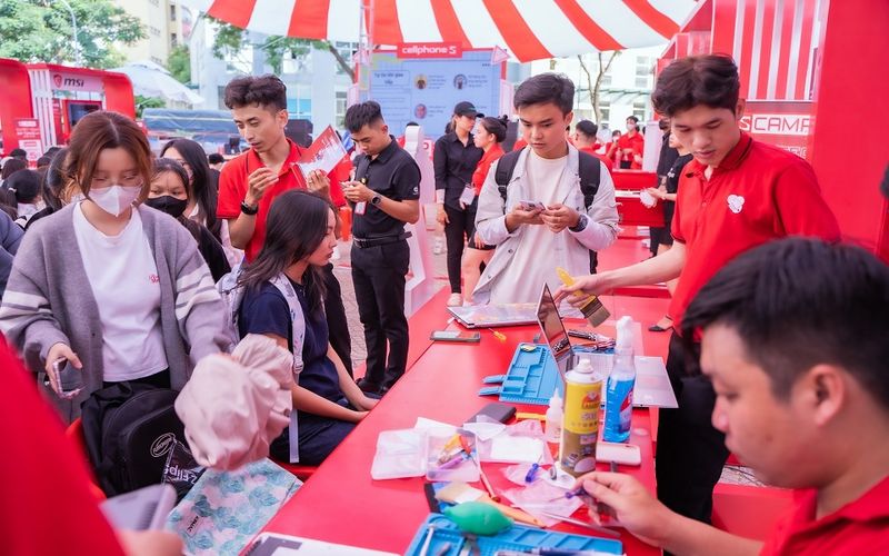 CellphoneS hút hơn 150000 sinh viên tham gia S-Camp 2023