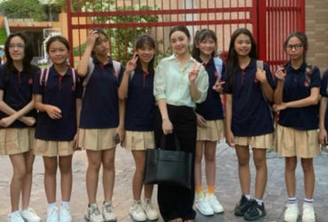 Bí mật về Quỳnh Kool: Cô giáo quốc tế với vóc dáng như học sinh cấp 2