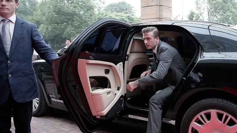 Dàn siêu xe hầm hố và biệt thự đồng triệu của Beckham