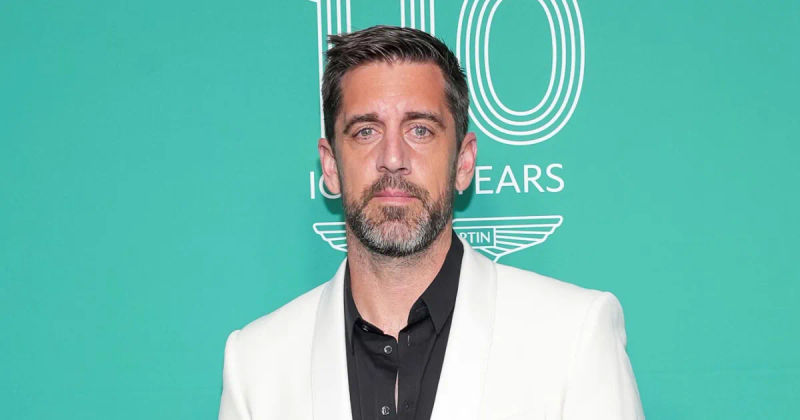 Aaron Rodgers Opted for Tequila, Not a Bong, at the Jets Game