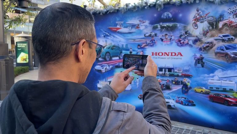 Honda's Immersive AR Murals Highlight Electric Vehicles for Holiday Shoppers
