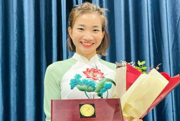 Nguyễn Thị Oanh: Người đẹp khoe vẻ Áo Dài và giải thưởng tôn vinh Phụ nữ Việt Nam