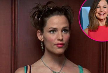 Why Jennifer Garner Chose Not to Keep Her Iconic Versace ’13 Going on 30′ Dress