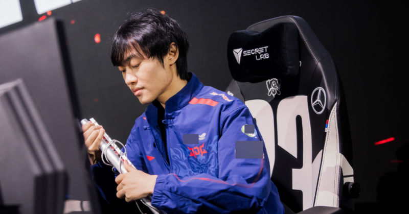 Nhân vật giấu mặt trong LMHT: Tiền lương vượt trội JDG, số thuế đã đủ mua thêm đội LPL