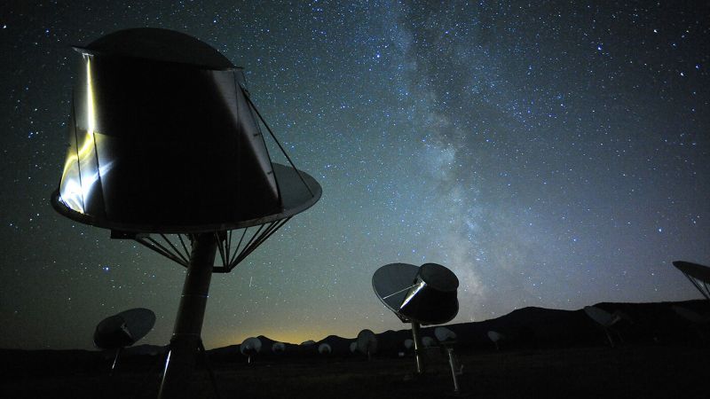 A New Discovery: Unveiling an Unseen Anomaly in Enigmatic Fast Radio Bursts