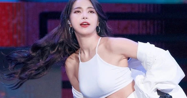 Đêm nhạc tai tiếng gây sốc khi nghệ sĩ nổi tiếng bất ngờ hủy show vì áp lực