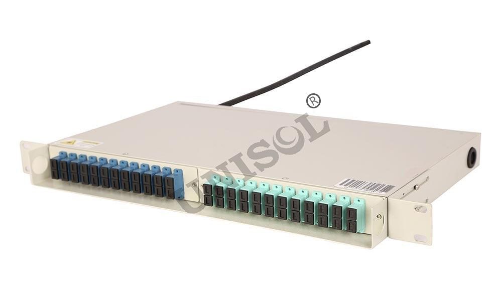 Sliding patch panel