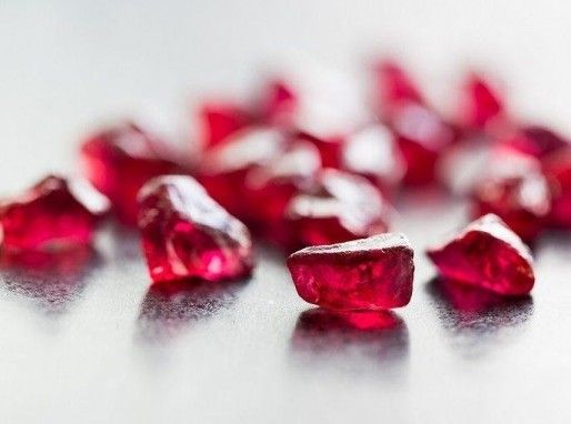rough-rubies-gemstones