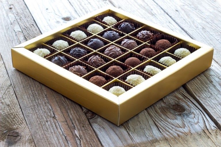 black woven chocolate telescopic boxes