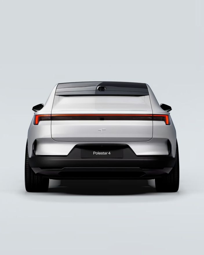 Polestar 4 coupé in white