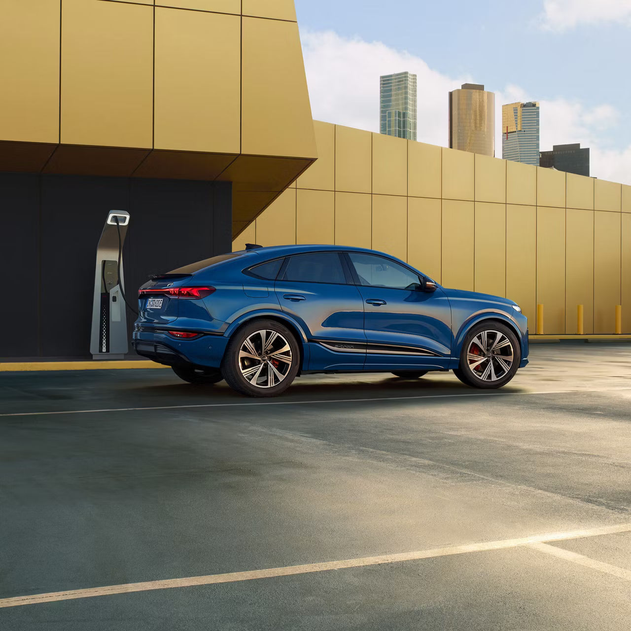 SQ6 e-tron Sportback charging