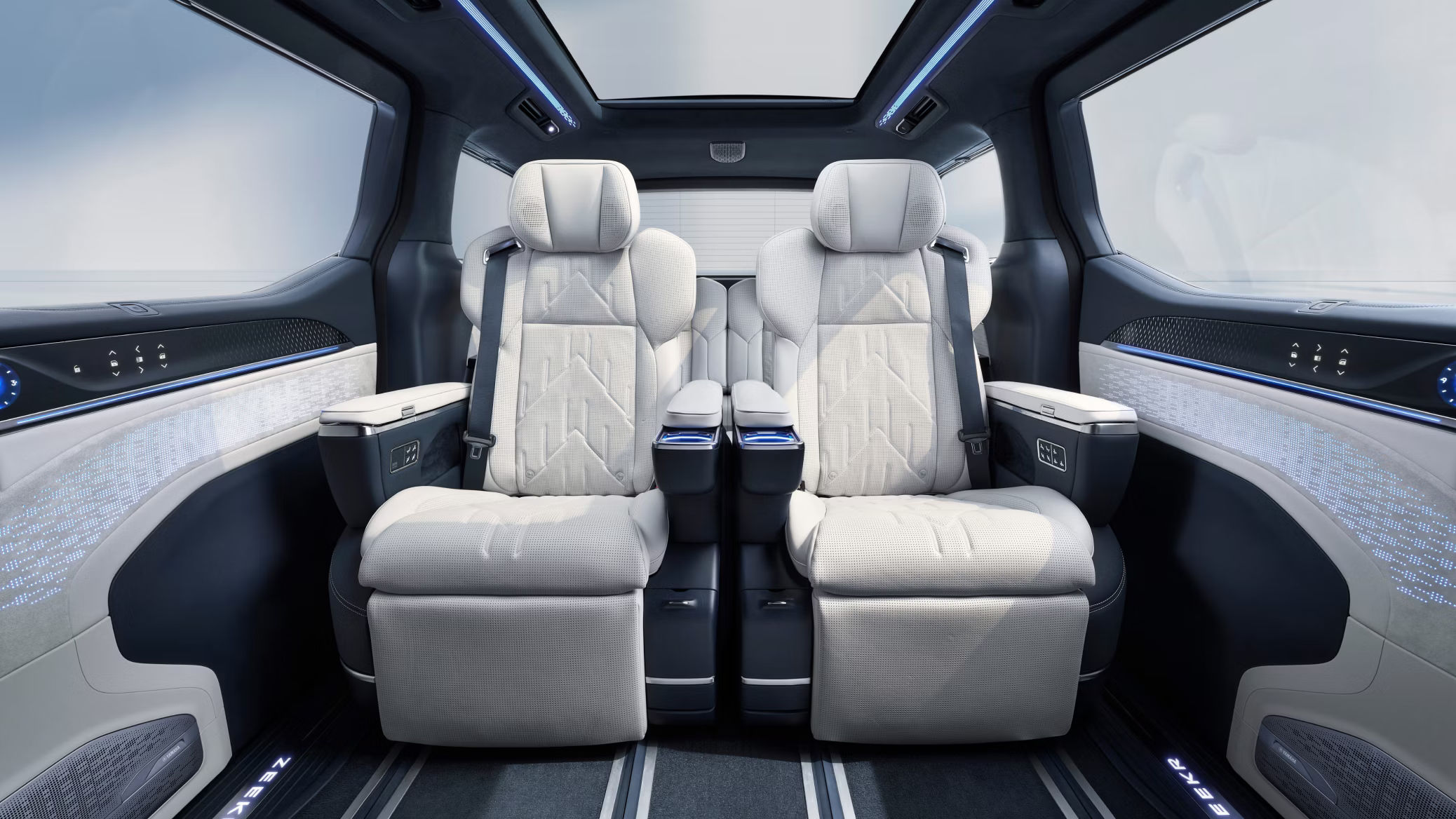 Zeekr 009 seating