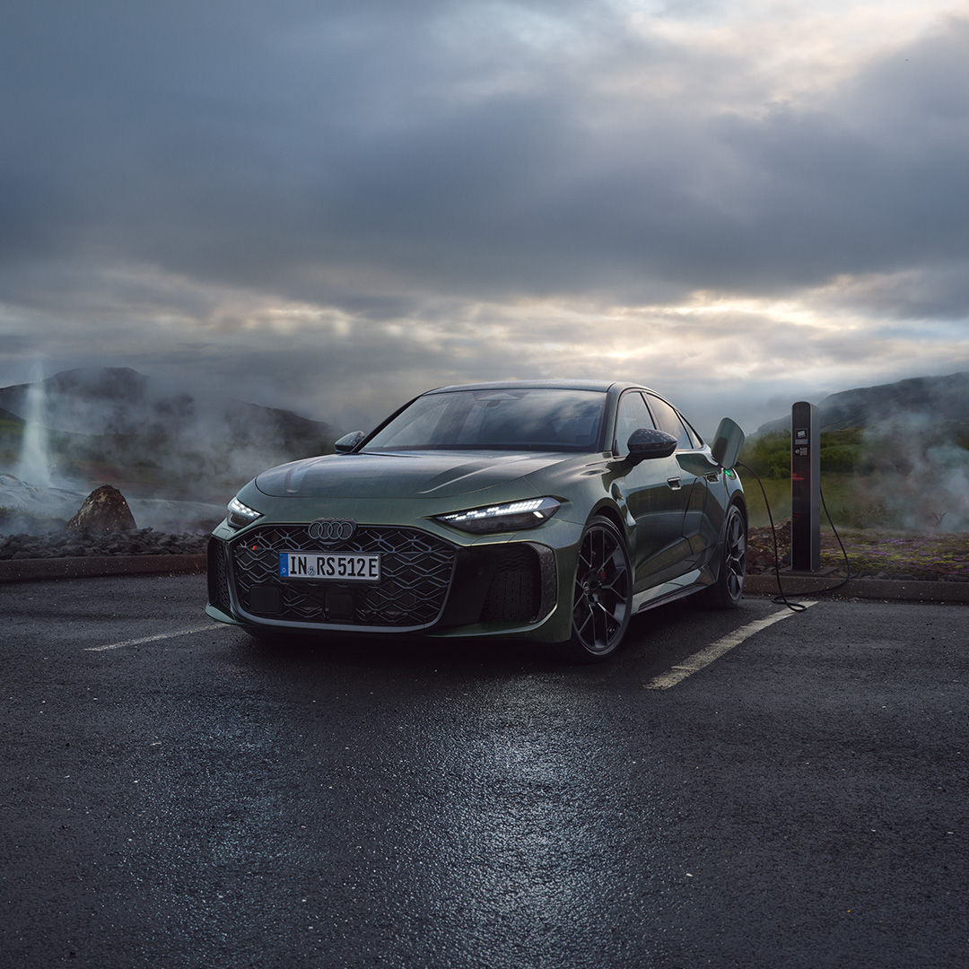 Audi RS 5 driving