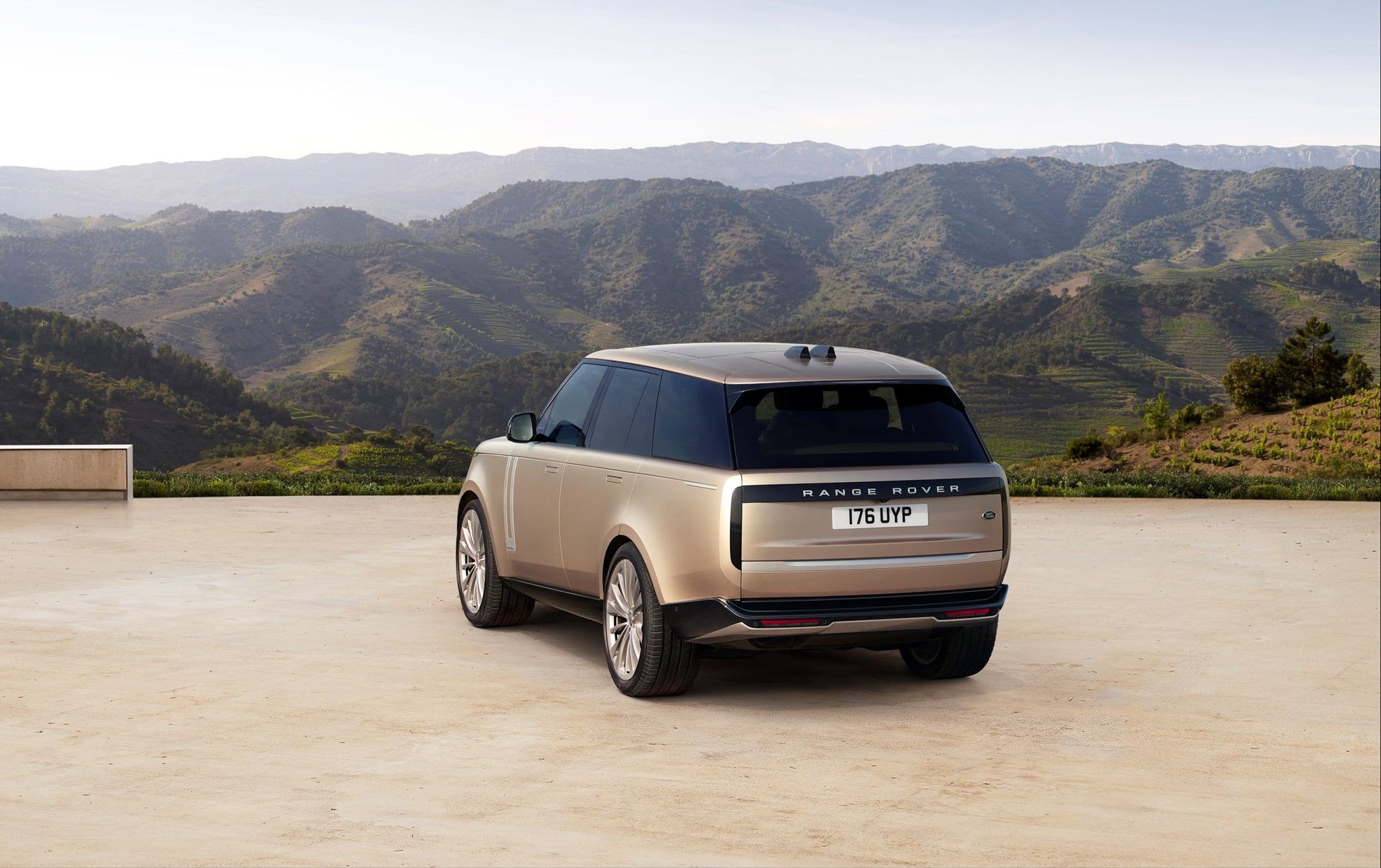 Range Rover rear view