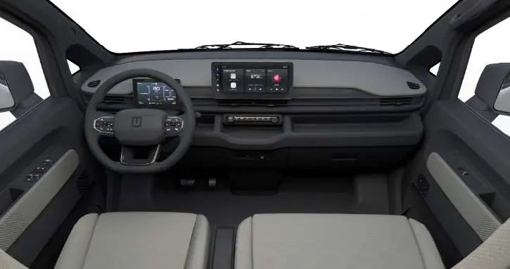 Farizon cockpit interior