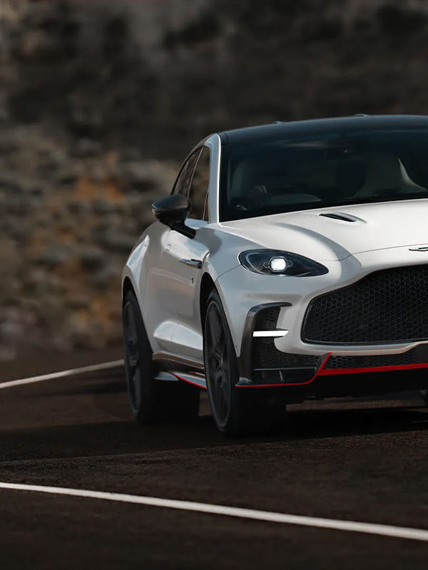 Aston Martin DBX707 performance