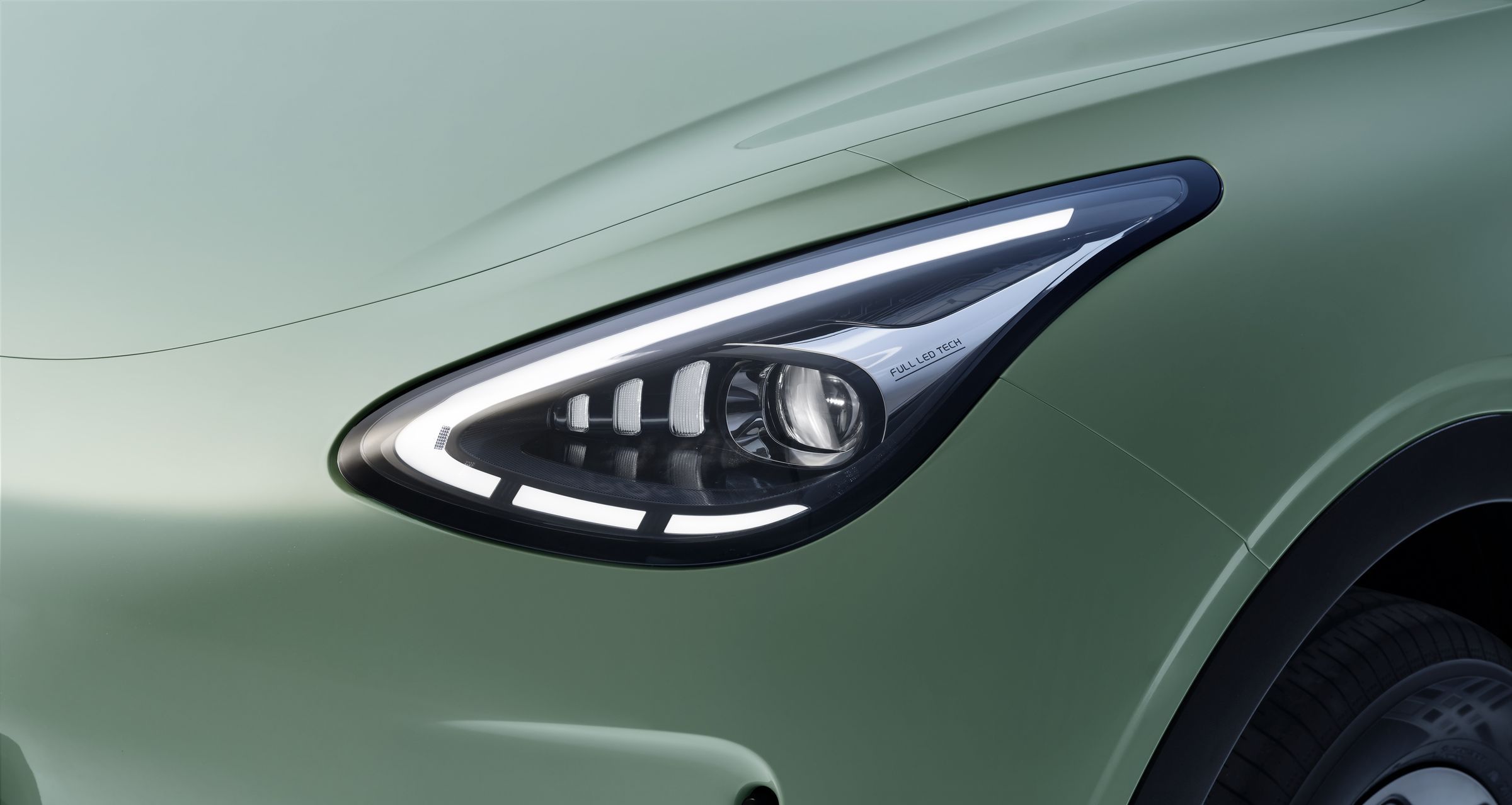 Geely EX2 led headlights