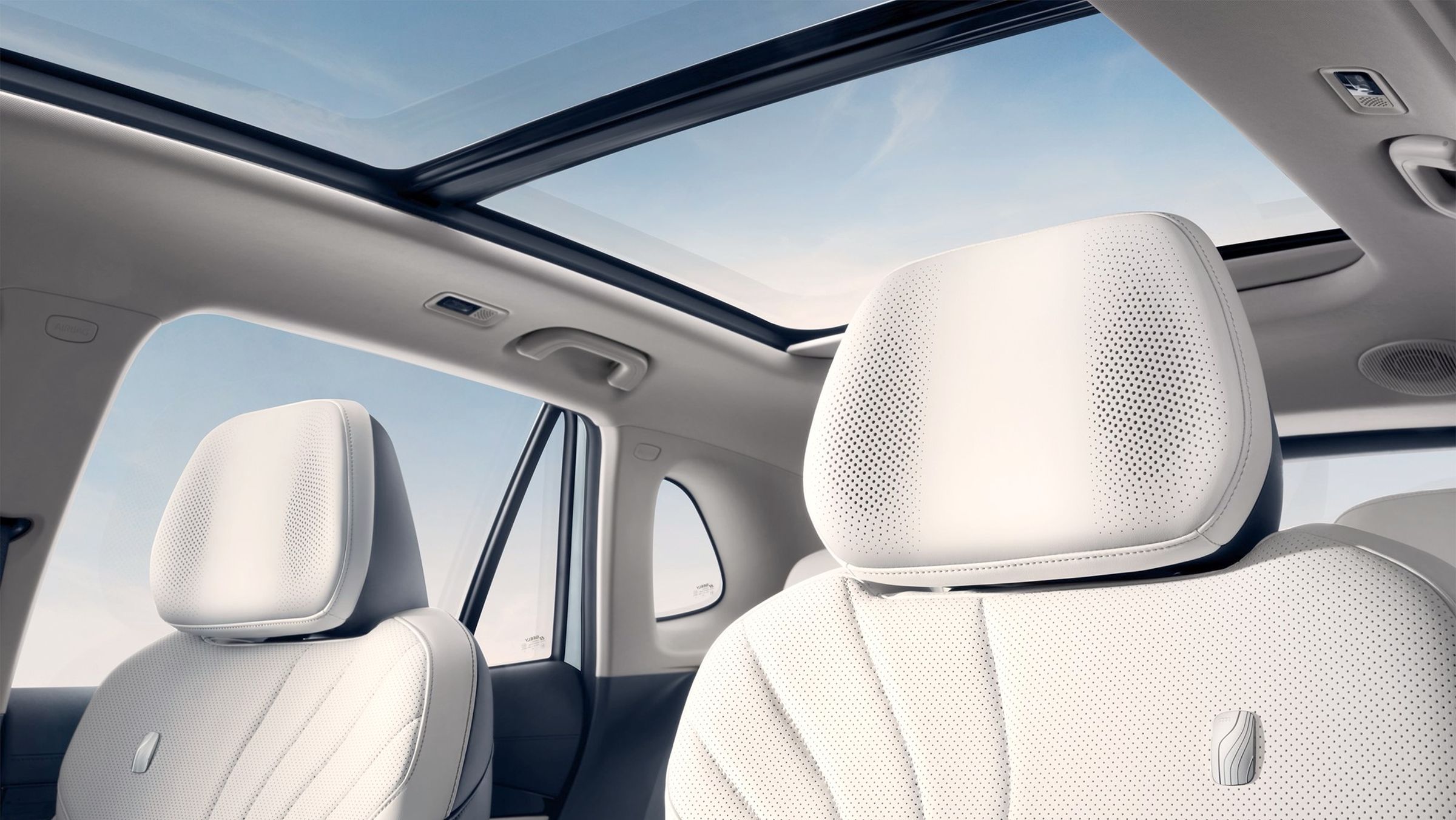 Geely EX5 ergonomic front seats