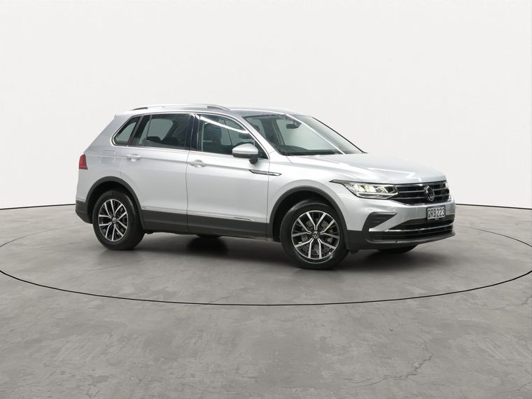 Volkswagen Tiguan TSI Life 2WD
