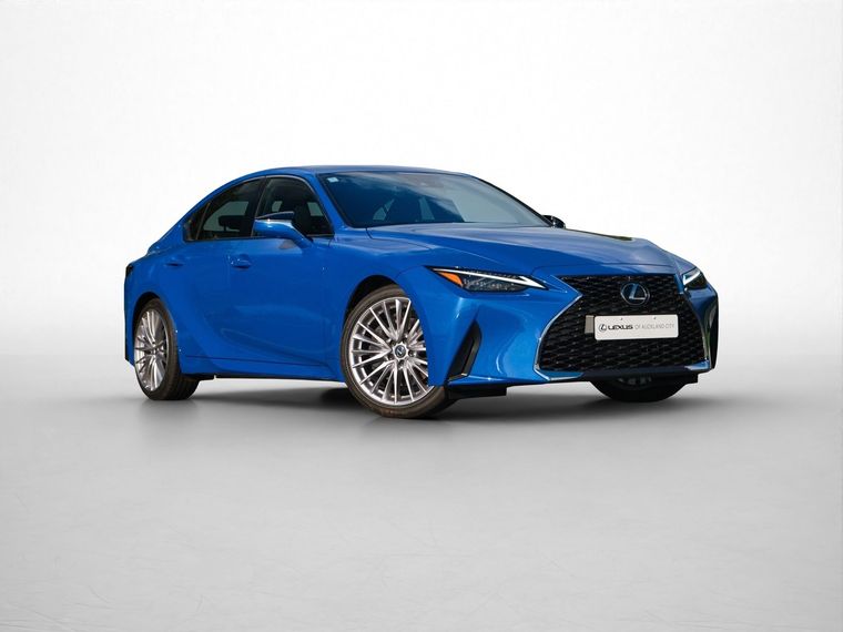 2025 Lexus IS 300H Limited Giltrap Group