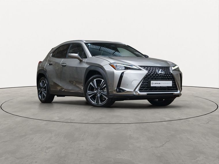 Lexus UX 300h Limited FWD