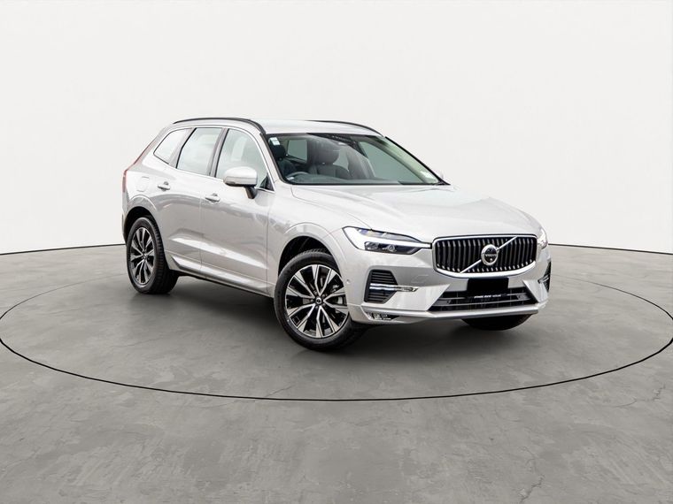 Volvo XC60 B5 AWD Plus