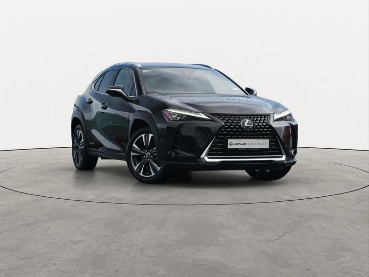 Lexus UX 250h Limited