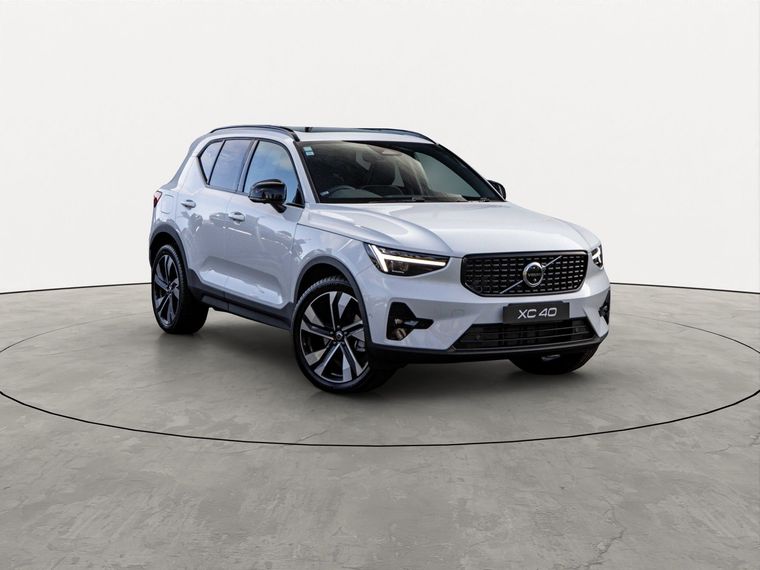 Volvo XC40 B4 FWD Ultimate Dark