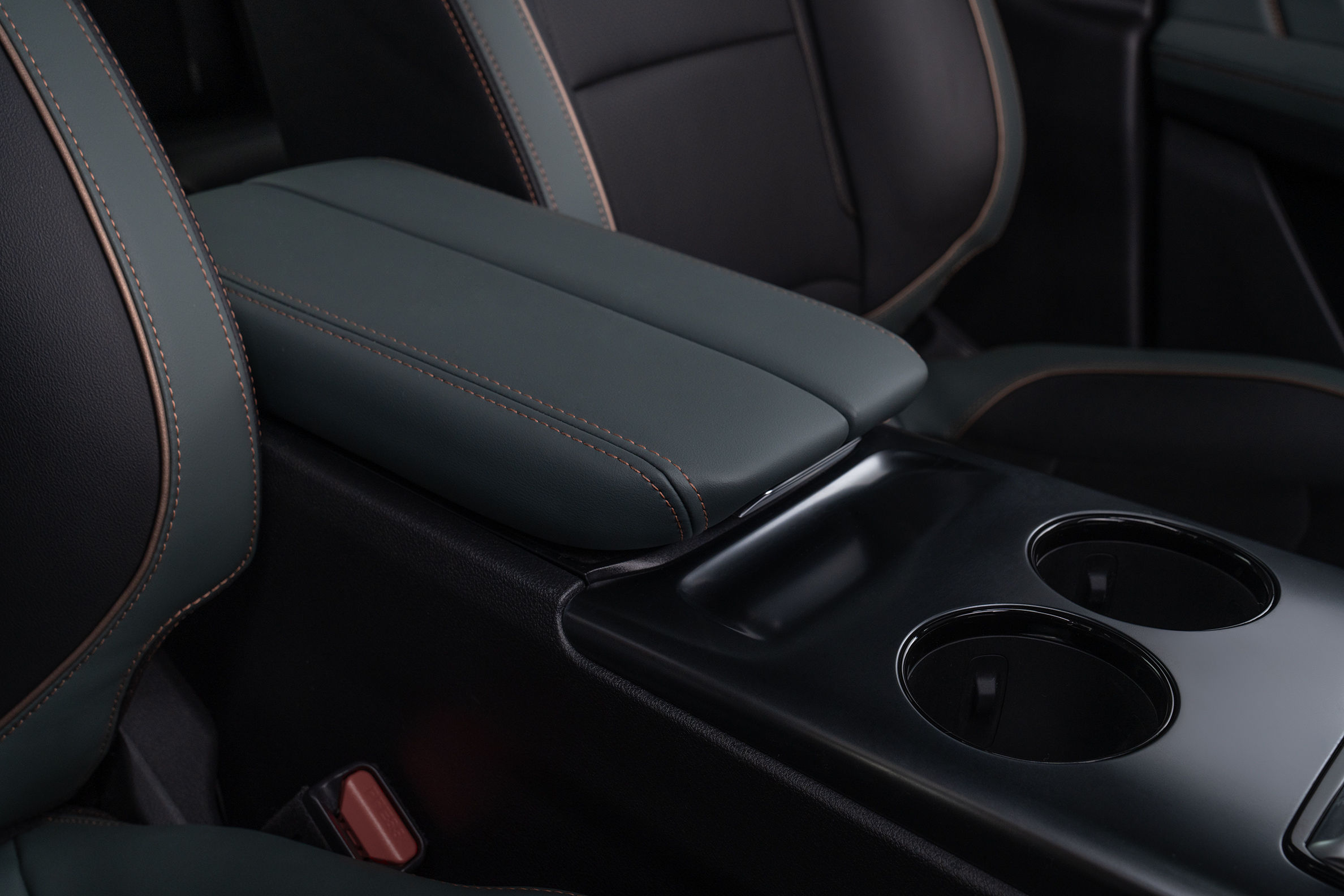 Geely EX5 rear passenger space