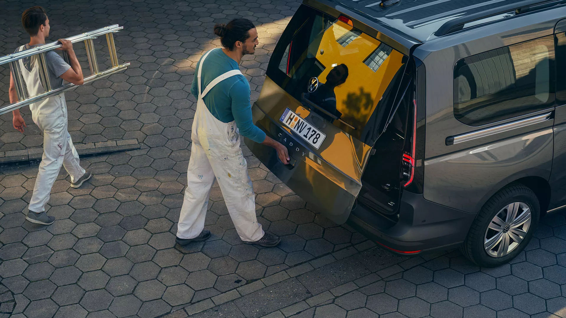 Volkswagen Caddy Cargo transport van