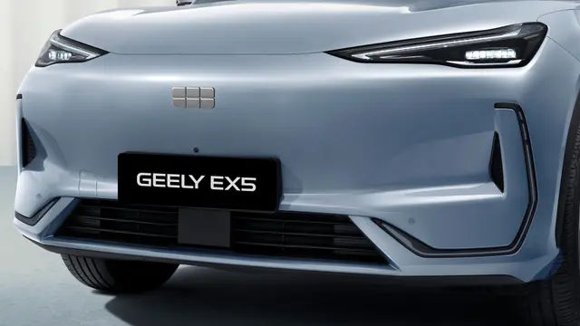 Geely EX5 in Moonstone Silver