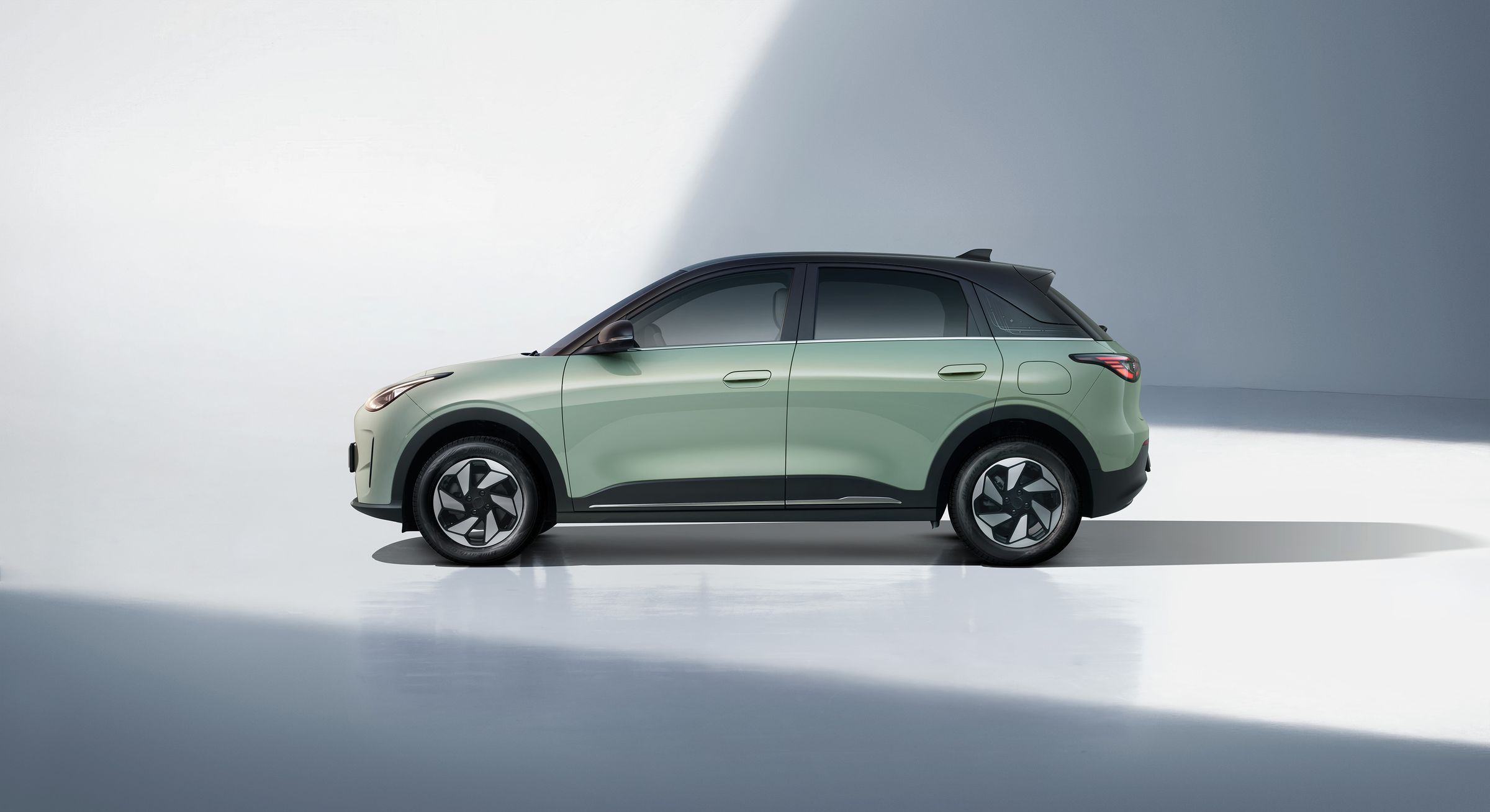 Geely EX2 Inspire exterior