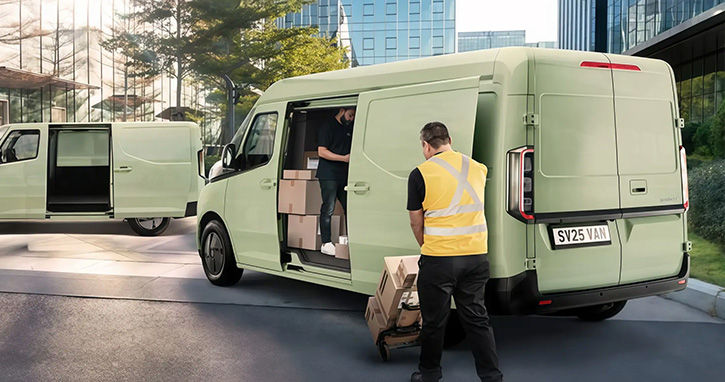 Farizon van side door open