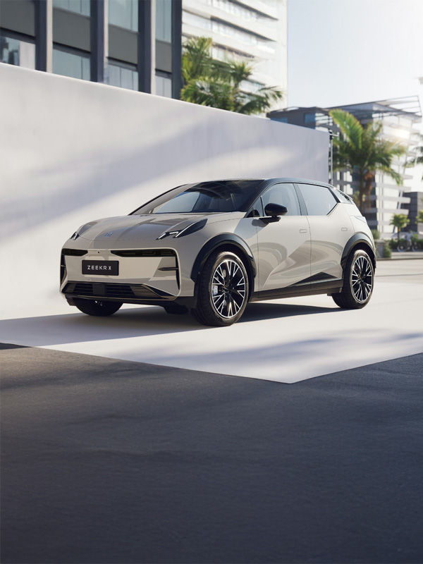 Zeekr X Luxury Cross SUV