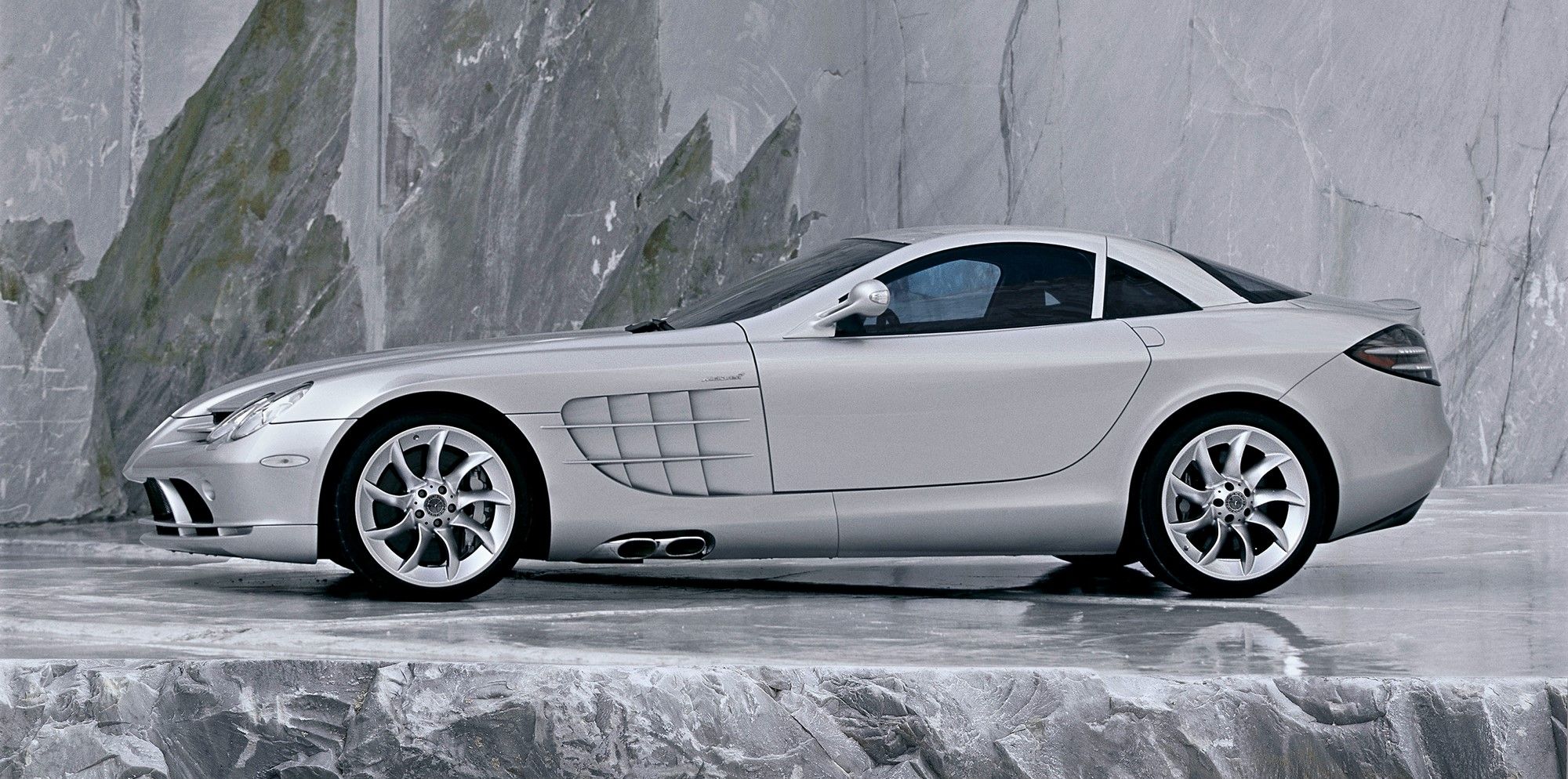 Featured | Mercedes-Benz SLR McLaren