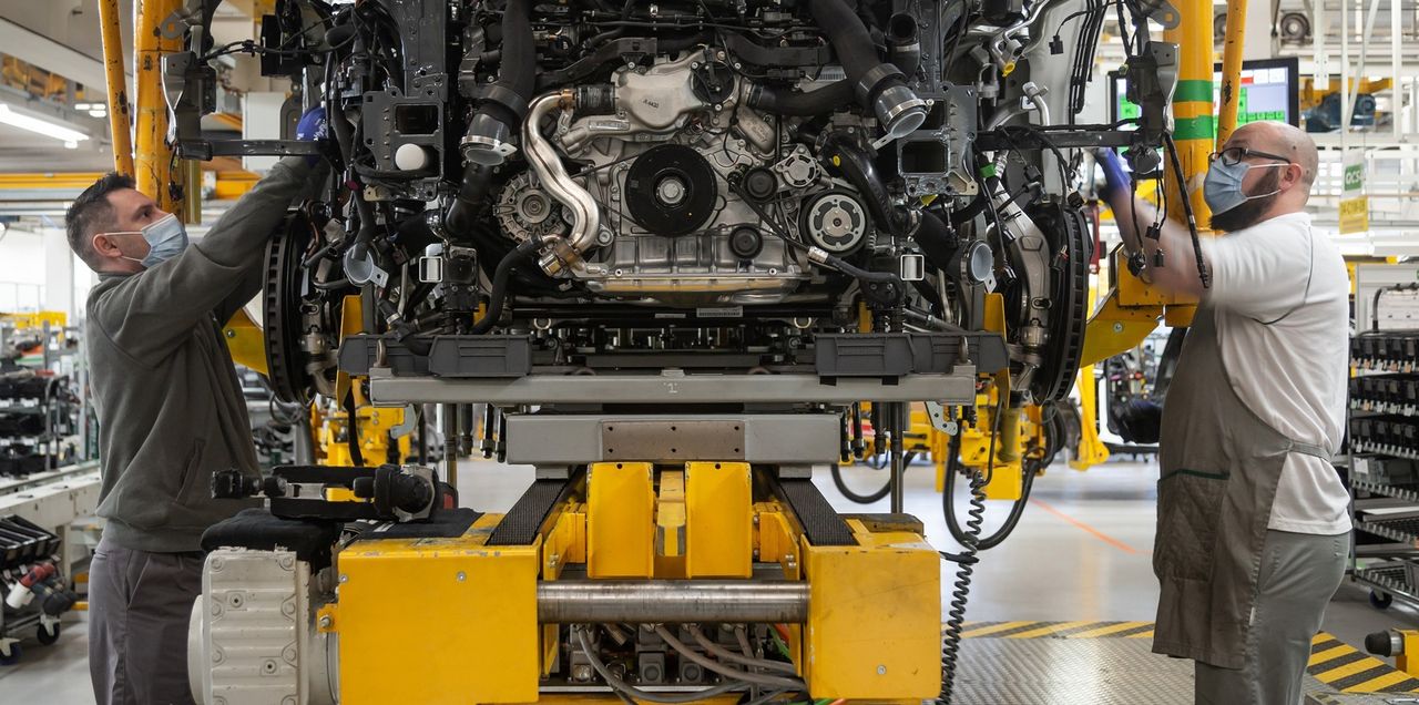 Bentley Motors resumes production