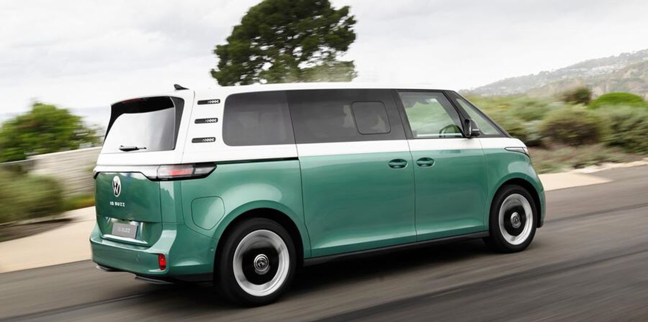 Volkswagen unveils long-wheelbase version of incoming ID. Buzz