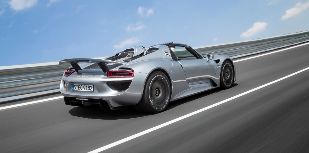 Featured | Porsche 918 Spyder 