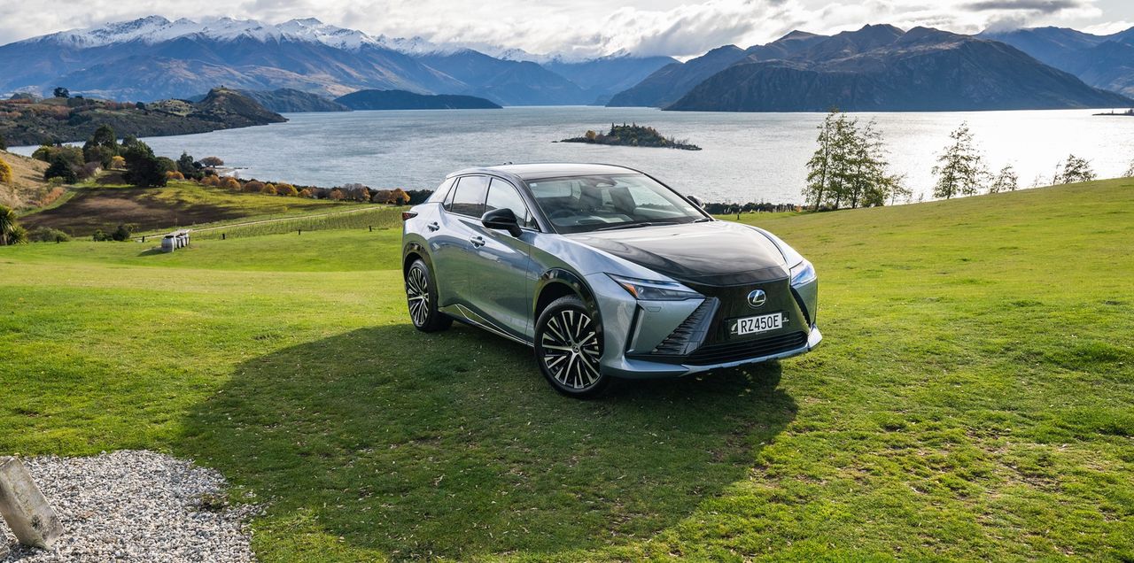 Lexus RZ: Power company