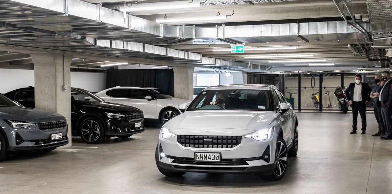 Transport Minister on the Polestar 2