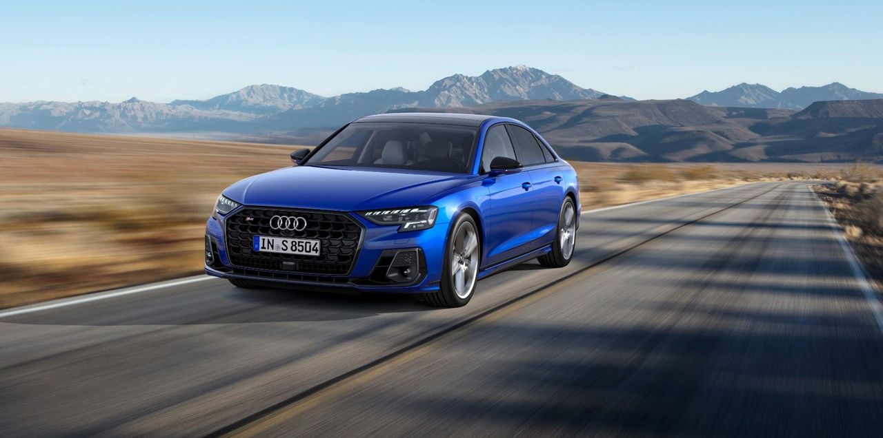 Luxury Class Audi S8 Arrives