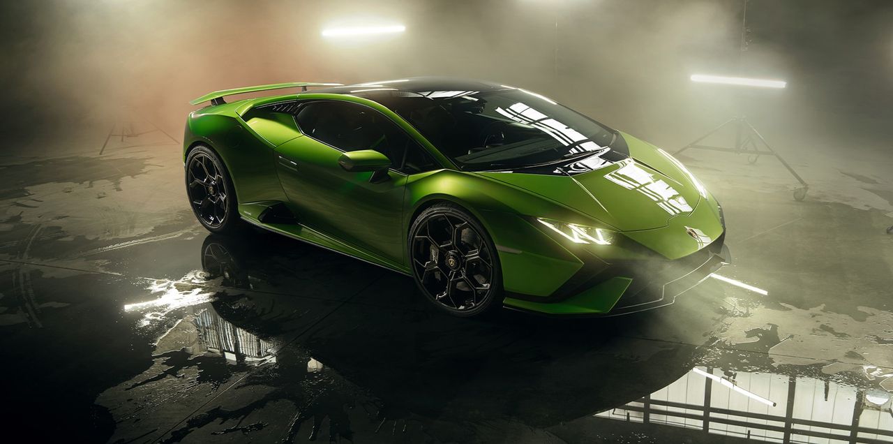 Automobili Lamborghini presents the Huracán Tecnica
