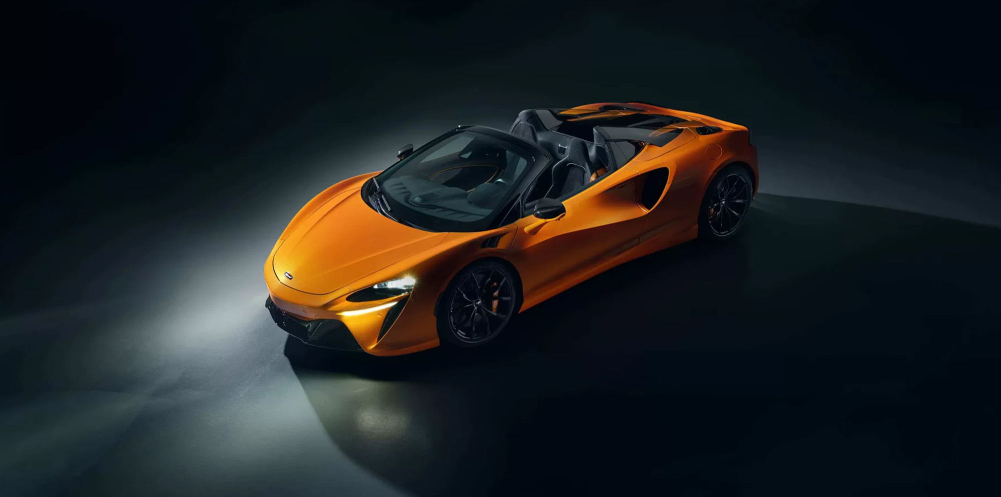 McLaren unveils the Artura Spider