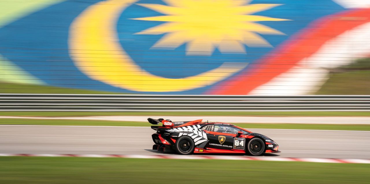 Kiwis trounce field in Race 1 of Lamborghini Super Trofeo Asia