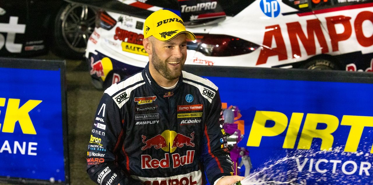 SVG dons #888 at Bathurst